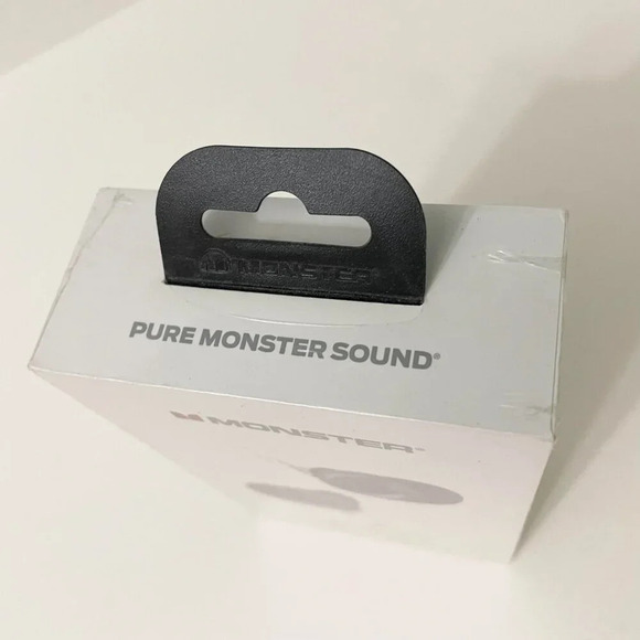 Monster Achieve  100 Airlinks Headphones Bluetooth USB-C Water Resist Sealed - Picture 13 of 13